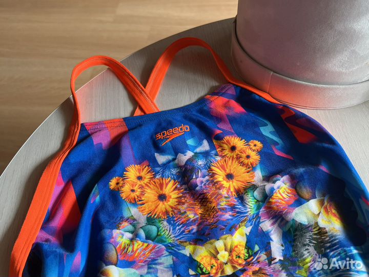 Спортивный купальник Speedo на девочку 140 рост