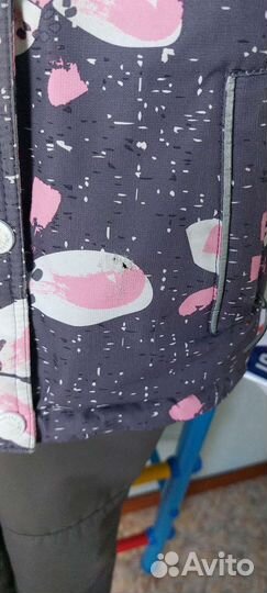 Демисезонный костюм для девочки 110