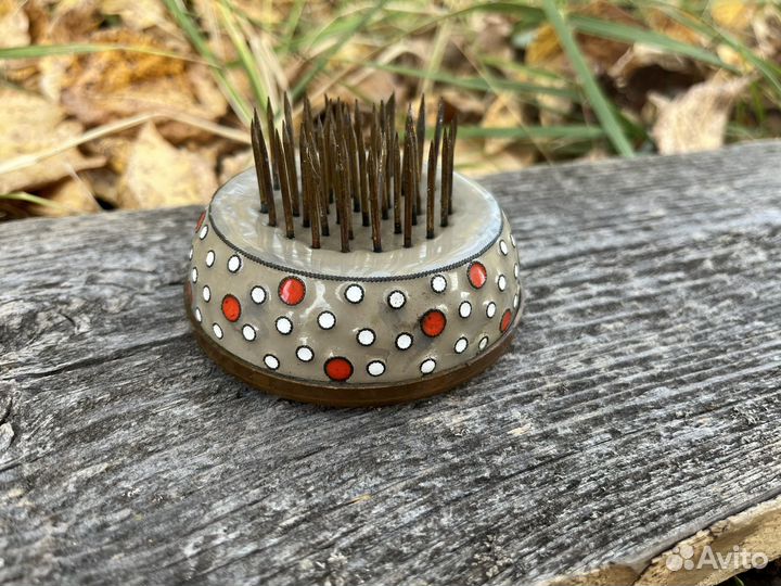 Подставка для цветов эмаль винтаж