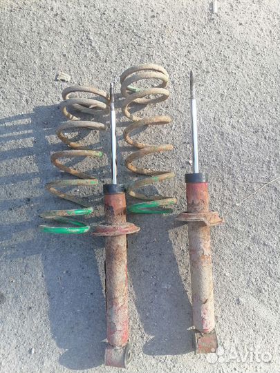 Комплект задних амортизаторов приора