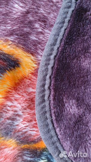 Пледы и покрывало бу