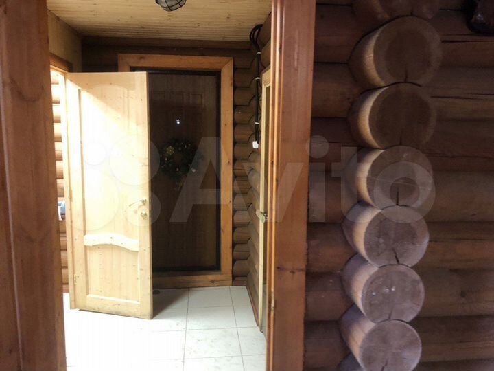 Гостиница, 100 м²