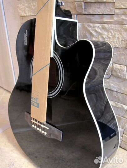 Акустическая гитара