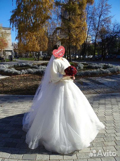 Свадебное платье