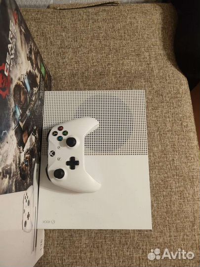 Xbox One s 1tb с играми