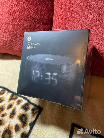 Яндекс Станция Мини с часами (новая)