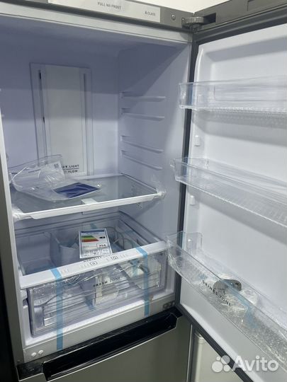 Холодильник бирюсса(сухой мороз )