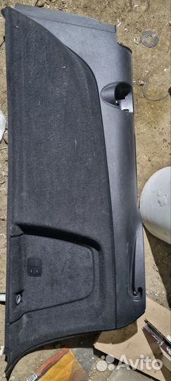 Обшивка багажника Q7 4L