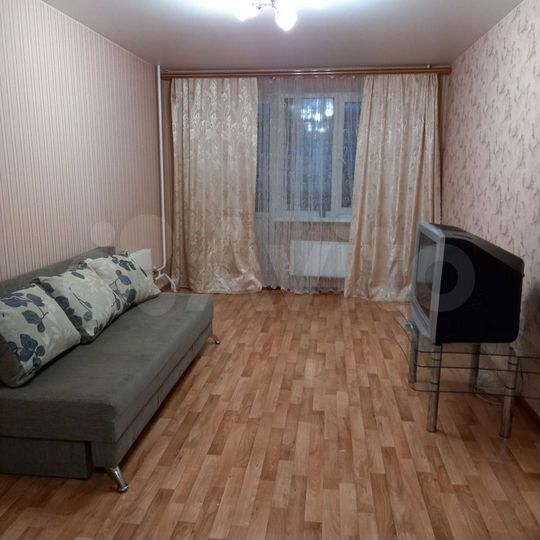 1-к. квартира, 43 м², 2/9 эт.