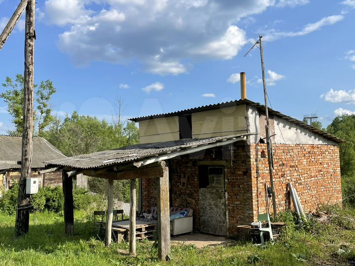 Дом 15 м² на участке 40 сот.