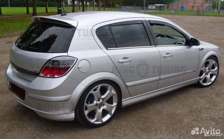 Накладка на задний бампер OPC Line Opel Astra Н 5D