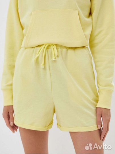 Шорты женские