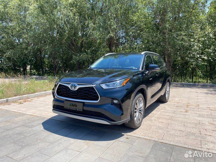 Toyota Highlander 2.5 AT, 2023, 1 000 км