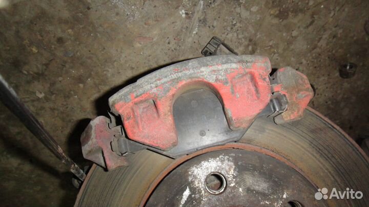 Передние суппорта Фольксваген поло седан 1,6