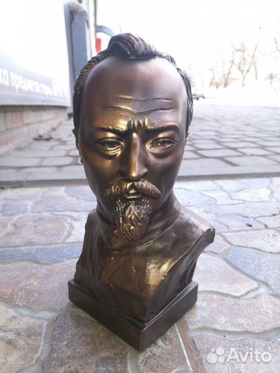 Бюст Сталина Дзержинского Ленина