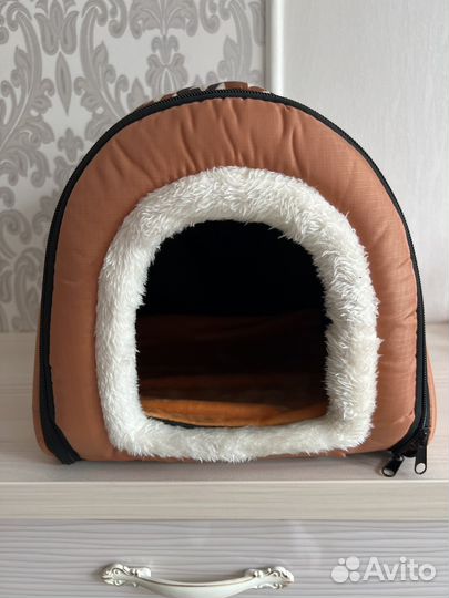 Домик для щенка или маленькой собачки