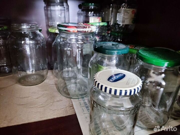 Банки стеклянные более 100 штук