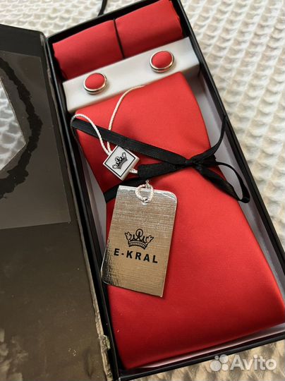 Галстук новый