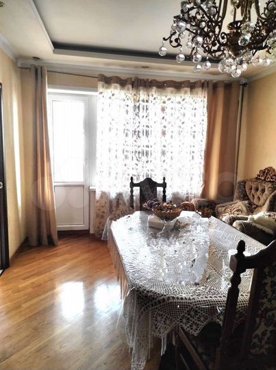 4-к. квартира, 145 м², 8/10 эт.
