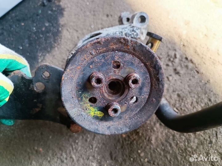 Насос гура Пассат Б5