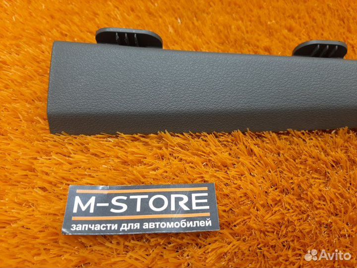 Накладка стойки кузова передняя правая Audi Q5 8R