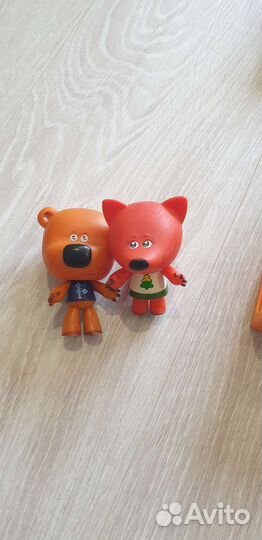 Развивающие игрушки для малышей пакетом