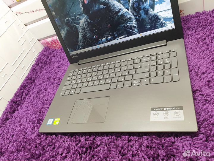 Lenovo full HD i3 8 ssd240gb озу8гб