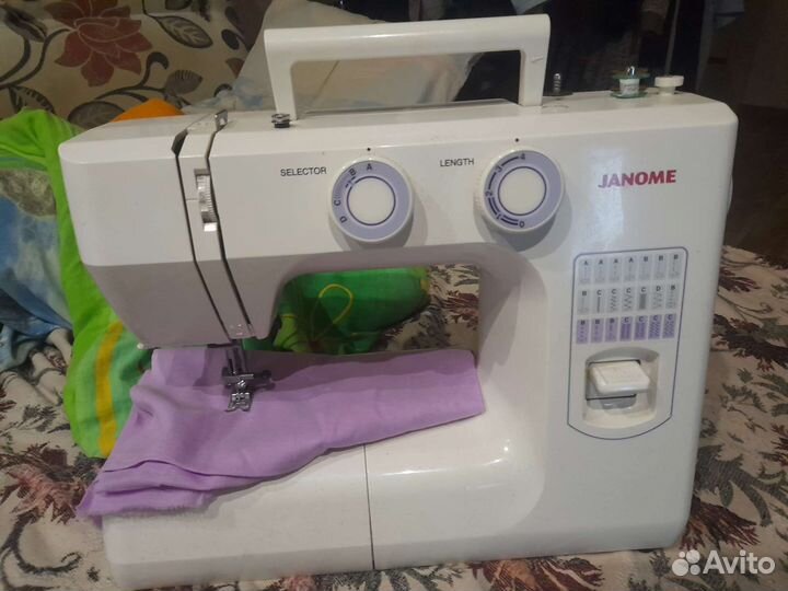 Швейная машина Janome бу