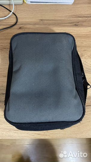 Машинка-триммер для стрижки усов и бороды