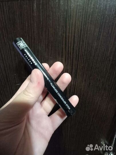 Консилер / корректор / маскирующий карандаш avon
