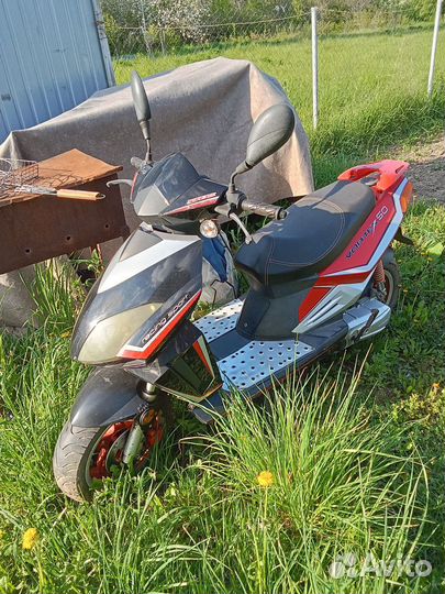 Мопеды и скутеры бу