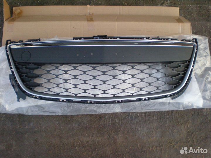 Решётка переднего бампера Тайвань Mazda CX 7 рест