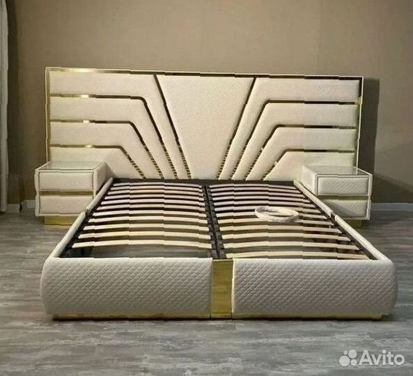 Кровать двуспальная мягкая на заказ