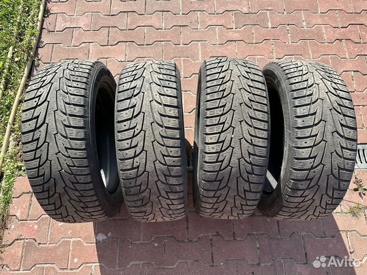 Hankook Winter I'Pike RS W419 215/55 R17 98T