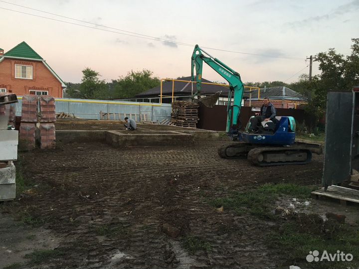 Мини экскаватор