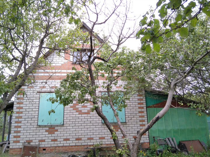 Дача 32 м² на участке 6 сот.