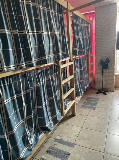 Комната 100 м², 2/2 эт.