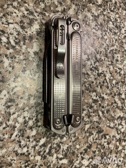 Мультитул leatherman free p2