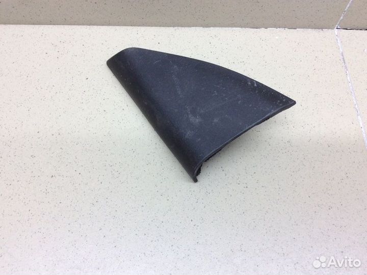 Крышка зеркала внутренняя левая Toyota Rav 4 V30