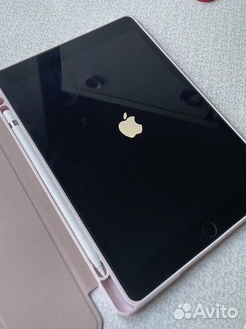 iPad 10.2 2021 + стилус 1 + чехлы +клавиатура