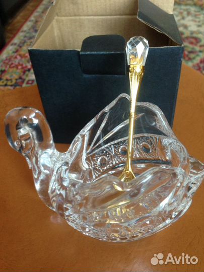 Икорница в форме лебедя