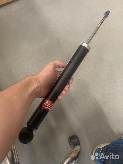 Амортизатор задний на renault logan 1