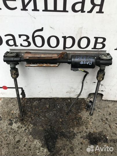 Механизм регулировки сиденья Nissan Pathfinder