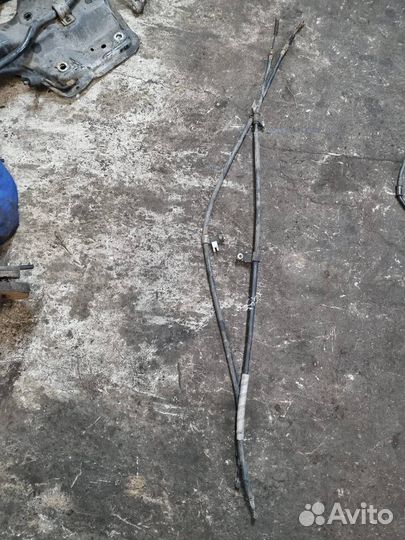 Трос стояночного тормоза Chevrolet Captiva (C100)