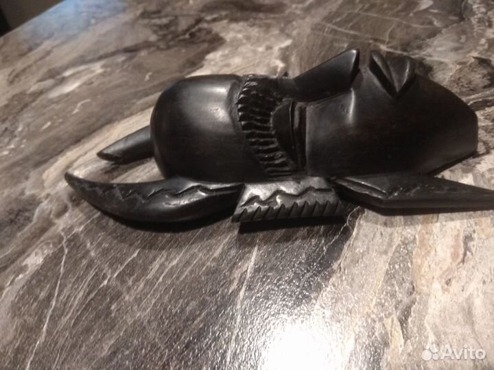 Африканские статуэтки из дерева