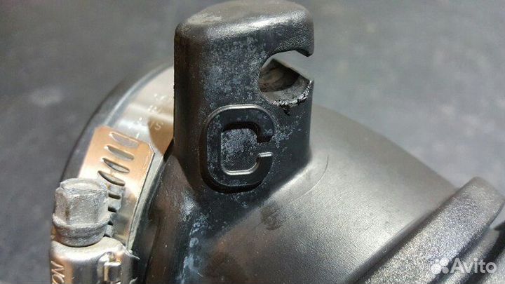 Патрубок воздушного фильтра Subaru Forester SG5