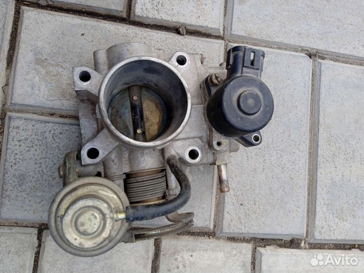 Впускной коллектор ниссан