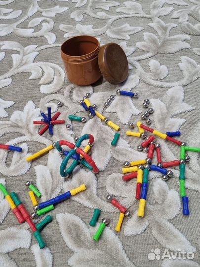 Конструктор магнитный 135 элементов