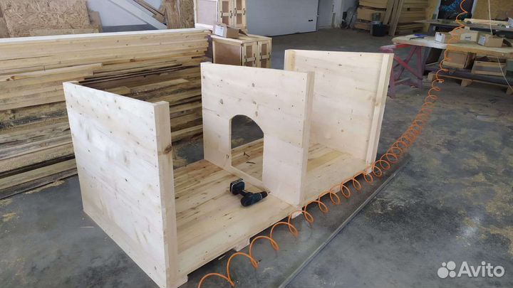 Будка для собаки, конура