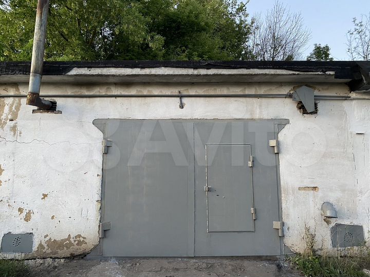 Гараж, > 30 м²